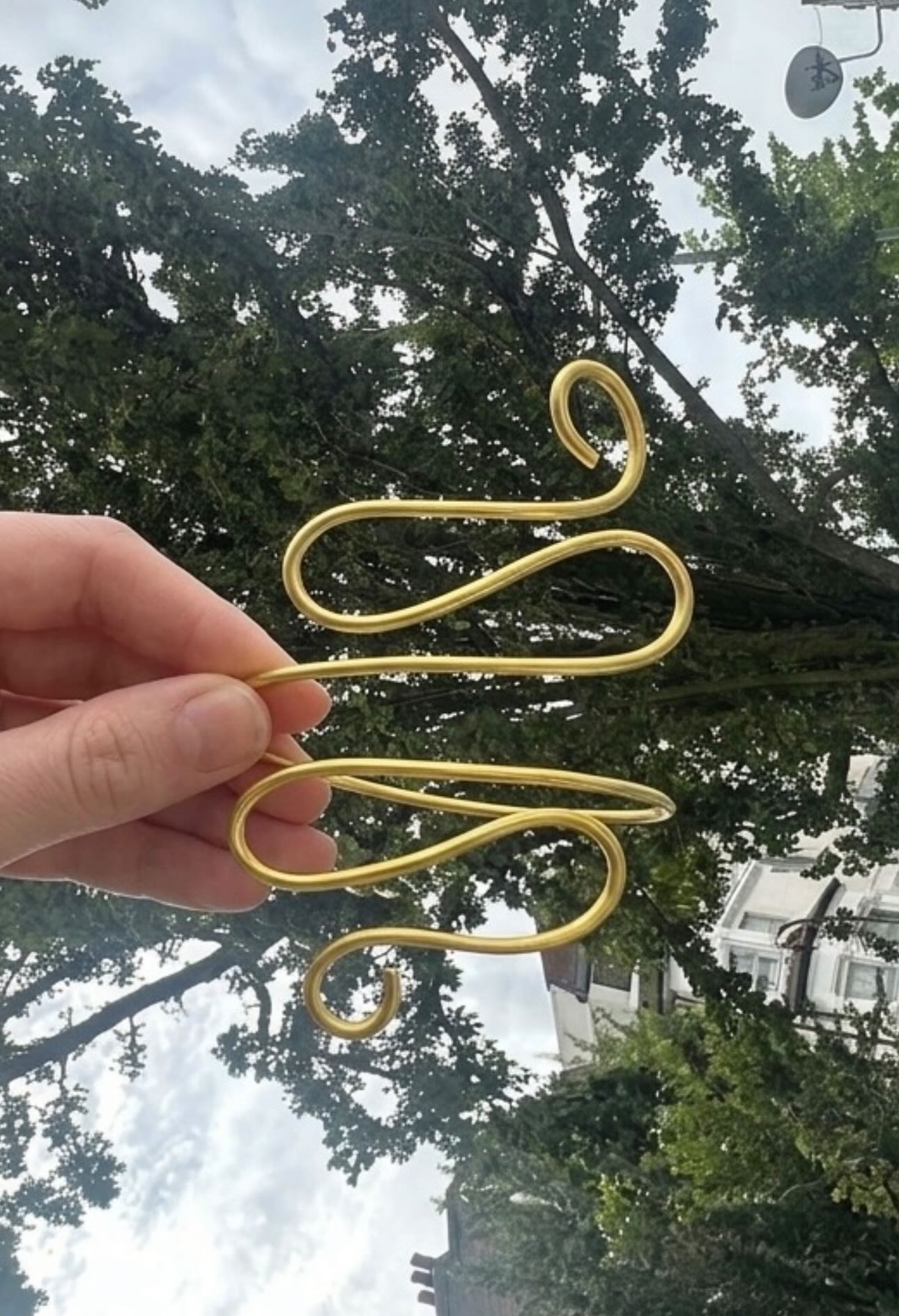 The Serpentina Arm Cuff