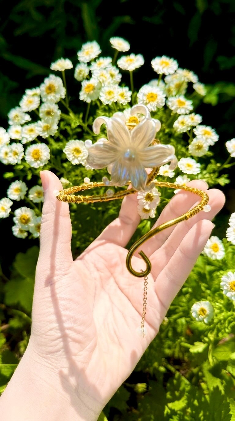 Aurora Flower Arm Cuff